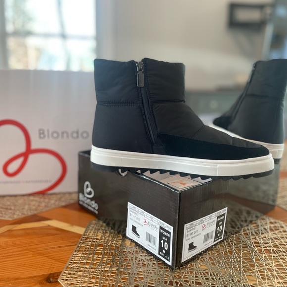 Blondo Samarie Waterproof Quilted Platform Boots - Size 10 - Picture 3 of 5